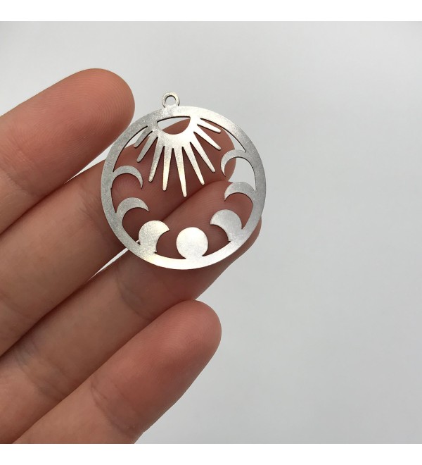 Stainless Steel Sun and Moon Charm, Sun Pendant, Moon Pendant, Laser Cut Steel Jewelry Supplies, Circle Sun Necklace STL-3002