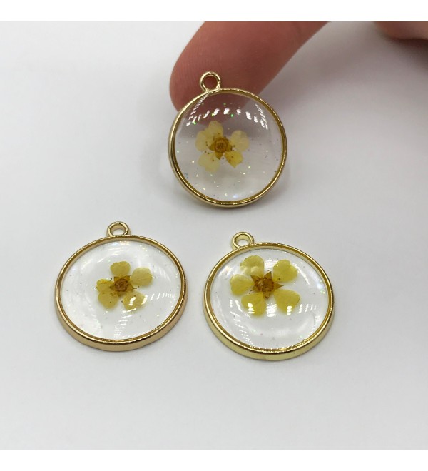 Shiny Gold Plated Round Clear Epoxy Resin Charm, Pressed Daisy Flower Epoxy Resin Pendant, Glitter Resin Charms, Jewelry Supplies GLD-1082