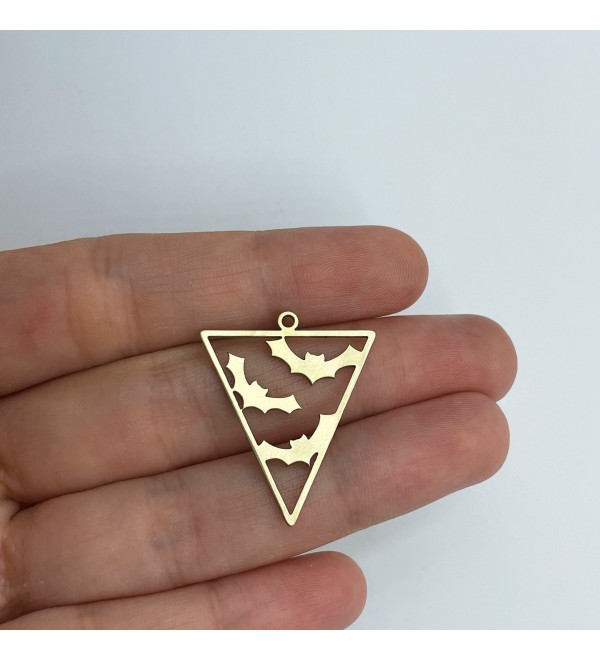 Raw Brass Triangle Bat Charm, Flying Bats Charm Pendant, Spooky Halloween Charms, Halloween Jewelry, Jewelry Making Supplies RW-1558