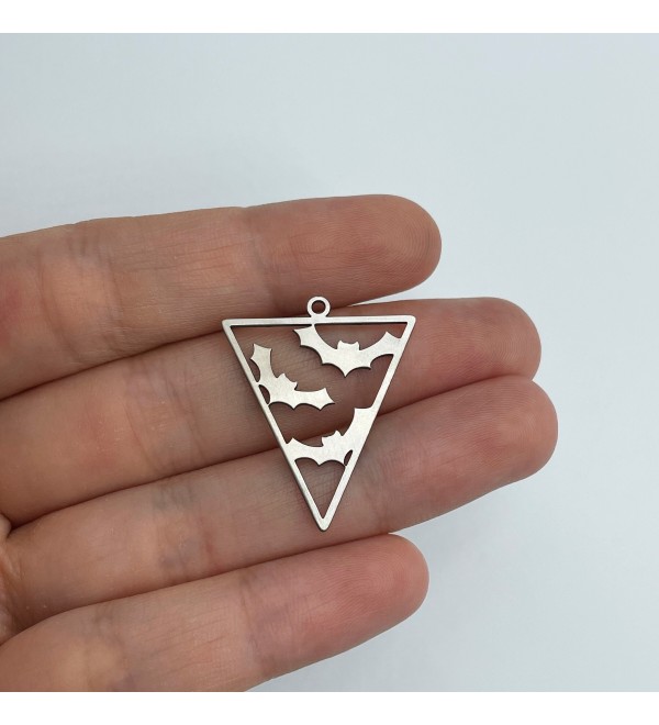 Stainless Steel Triangle Bat Charm, Flying Bats Charm Pendant, Spooky Halloween Charms, Halloween Jewelry, Jewelry Supplies STL-3558